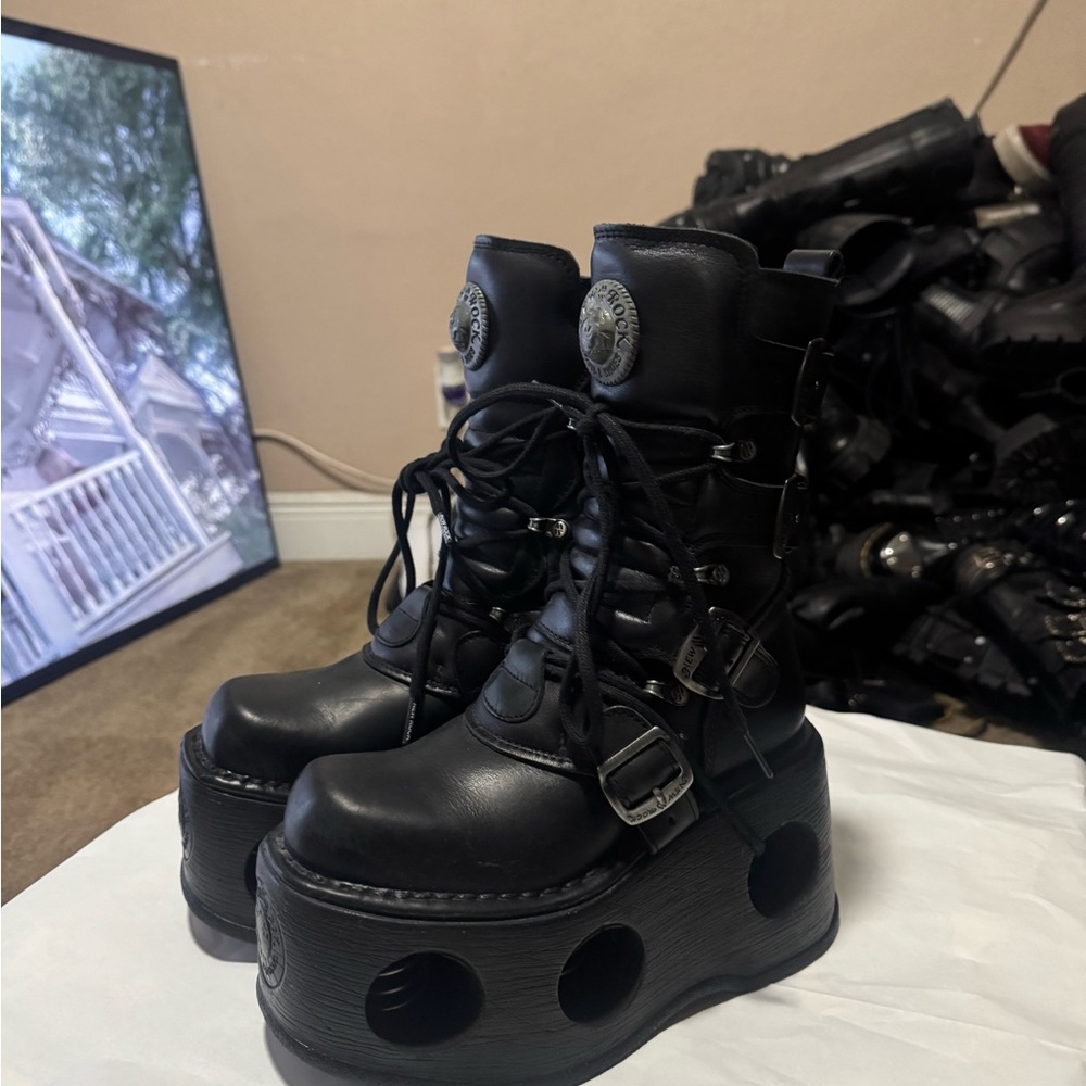 NEW ROCK BLACK PLATFORMS - Picture 5 of 5